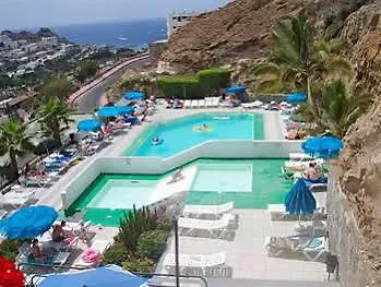فندق Canaima Apartments - Adults Only 3*