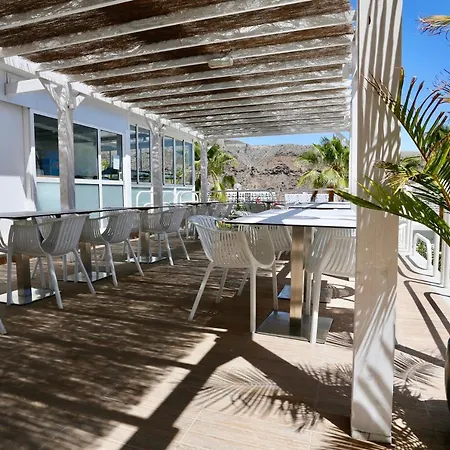Canaima Apartments - Adults Only